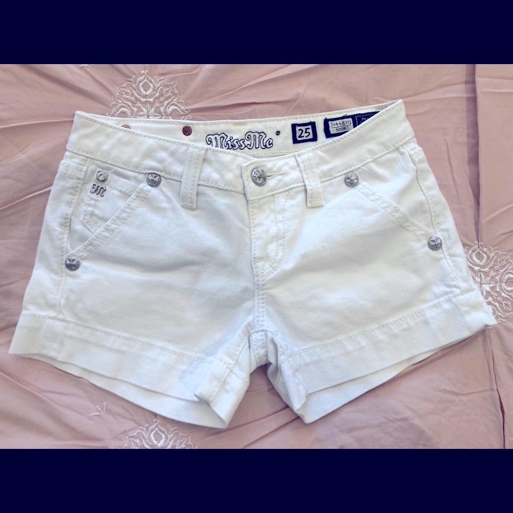 Miss Me white denim shorts sz 25